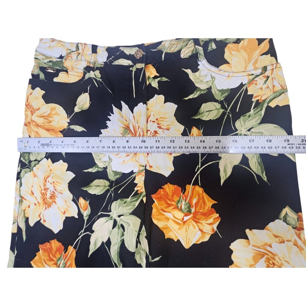 St. John Sport Rose Floral Capri Pants Size 12 Black Yellow - Picture 7 of 11
